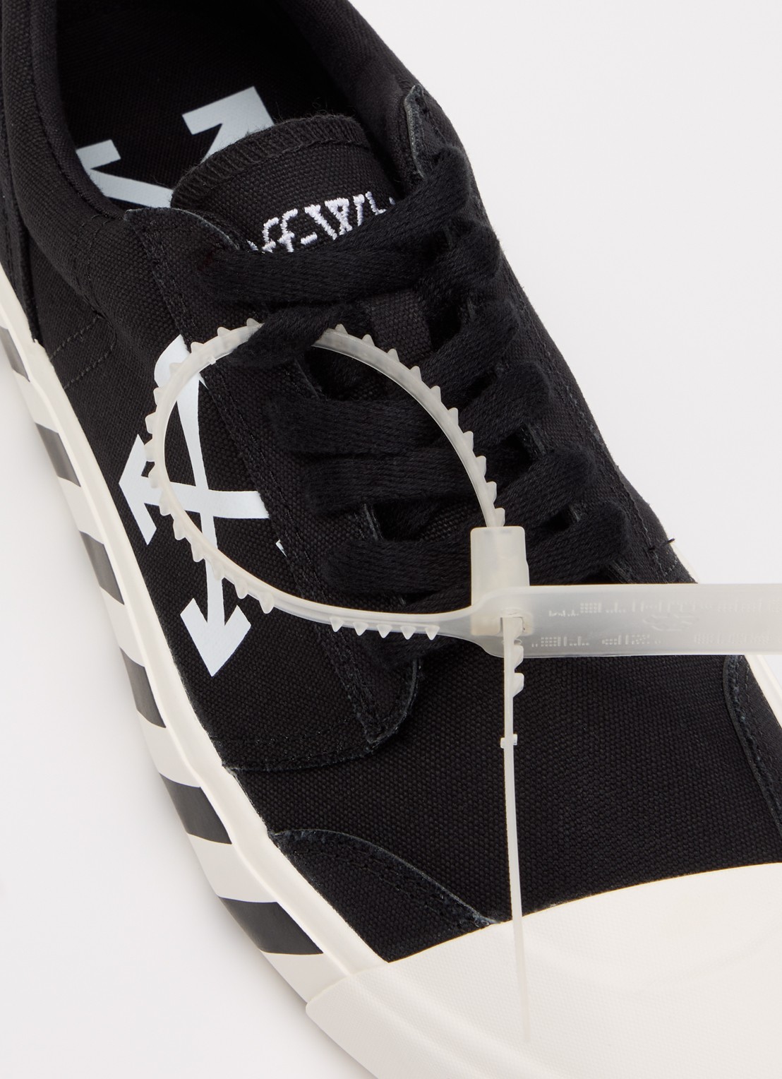 Off-White Vulcanized Undercut sneaker met logo - detail 6 zwart