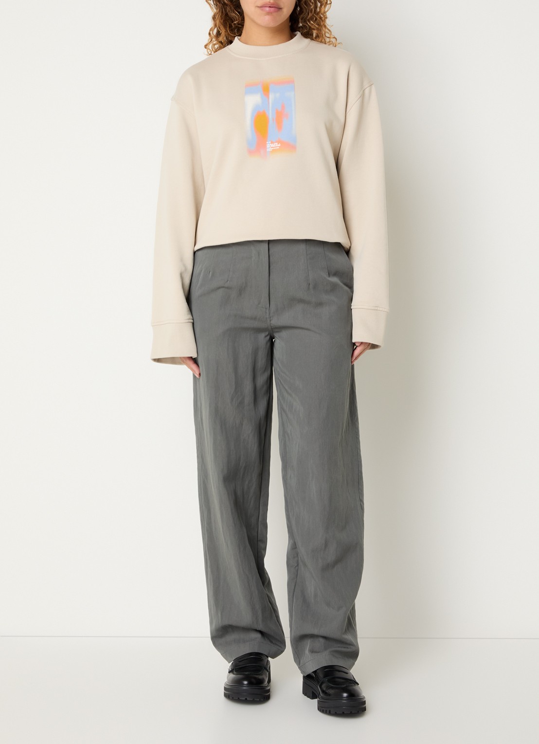 OLAF Brushstroke sweater met print - voorkant 3 donkerbeige