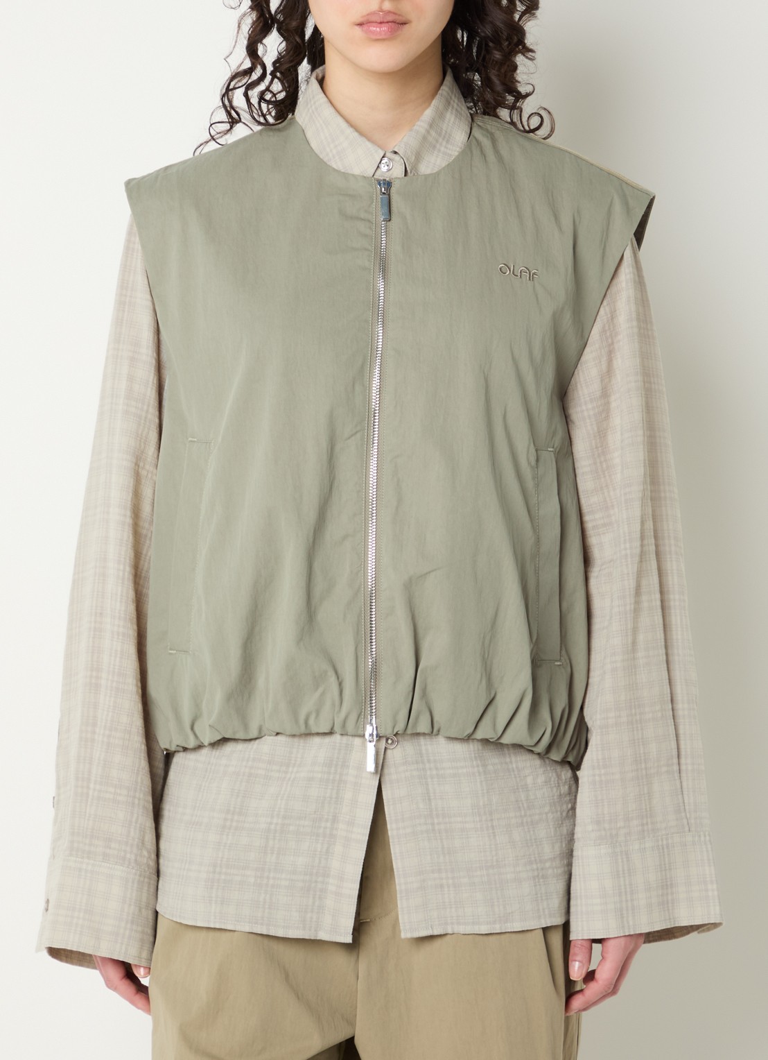 OLAF Gilet met logo en steekzakken - detail 2 khaki