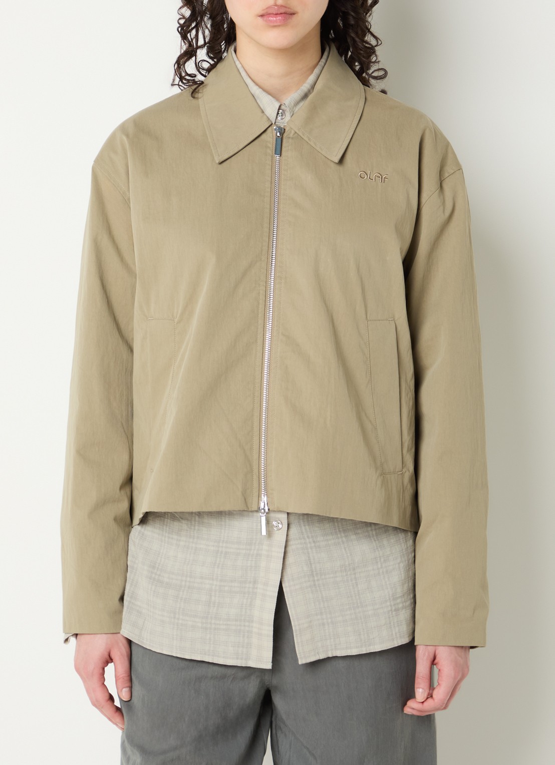 OLAF Jack met logo en steekzakken - detail 3 khaki
