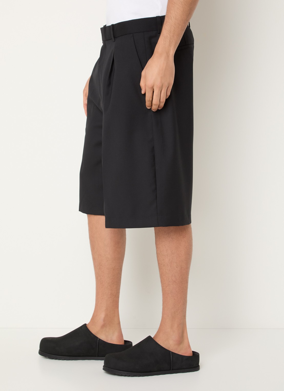 OLAF Loose fit korte broek in wolblend met steekzakken - detail 5 zwart