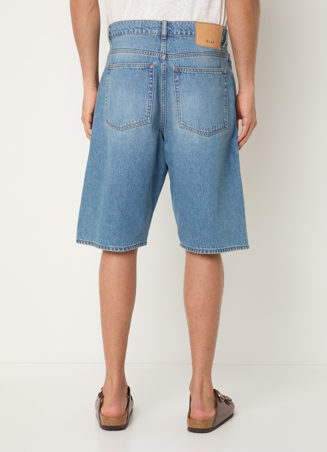 OLAF Loose fit korte broek van denim met medium wassing - achterkant 3 indigo