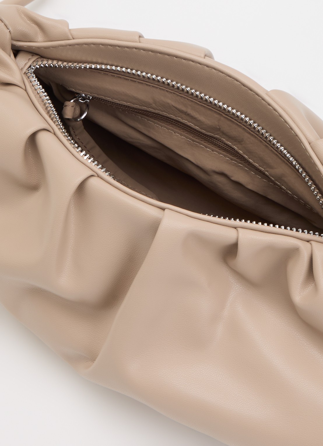 Ölend Dumpling crossbodytas met logo en verstelbare schouderriem  - detail 3 beige