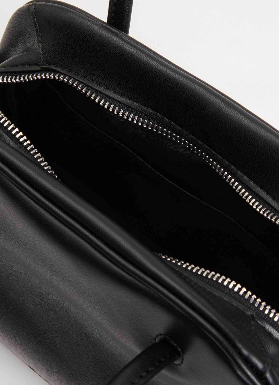 Ölend Mini Brooklyn crossbodytas - detail 2 zwart