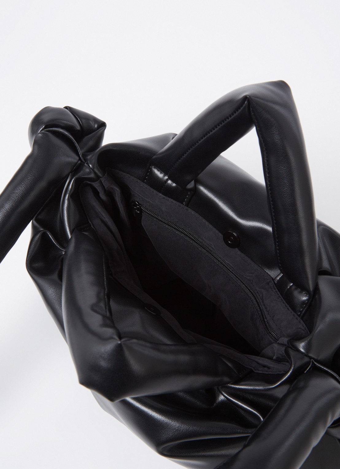 Ölend Mini Ona gewatteerde crossbodytas met afneembare schouderriem - detail 2 zwart