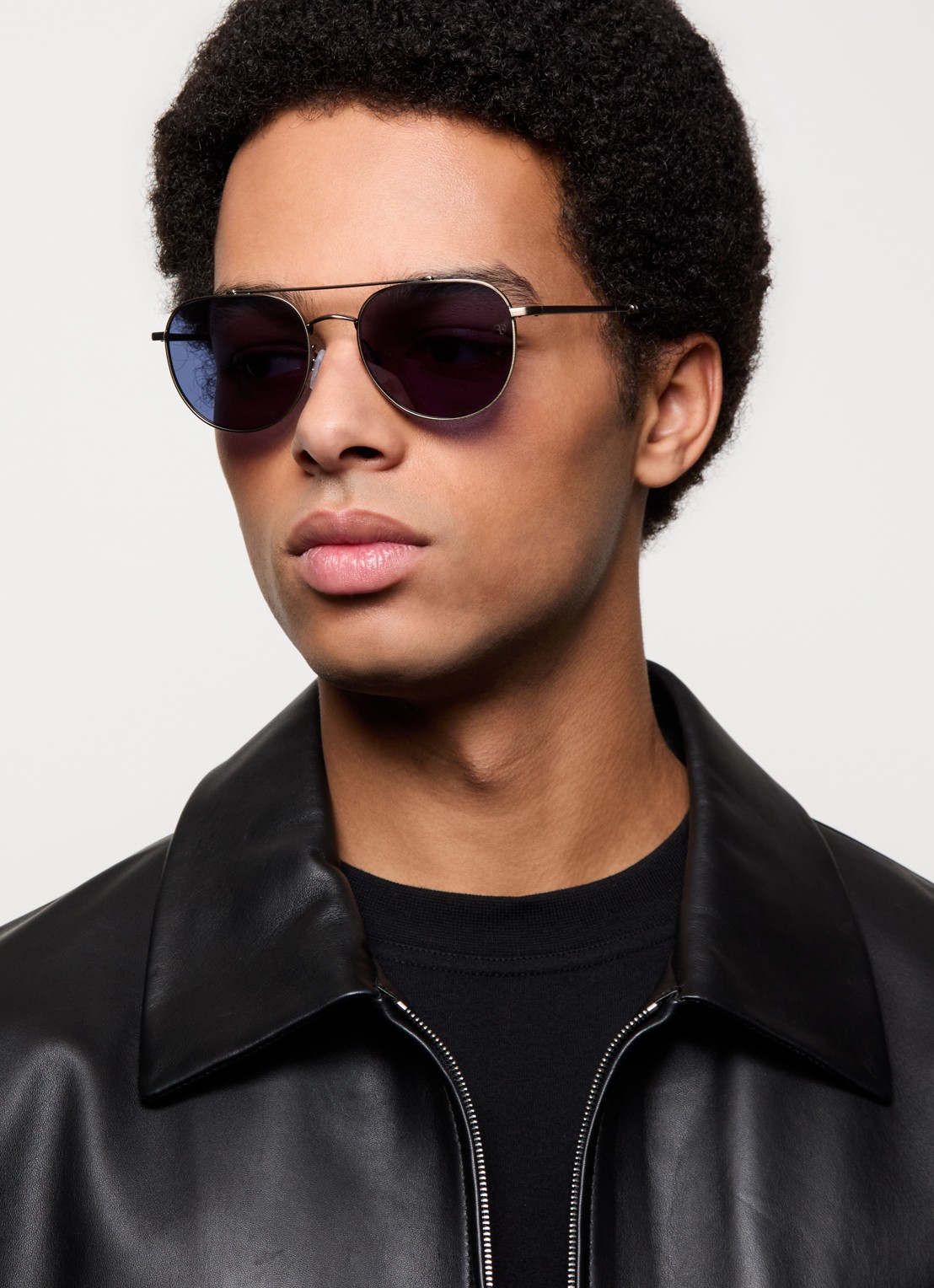 Oliver Peoples R-10 zonnebril OV1346S - voorkant 5 grijs