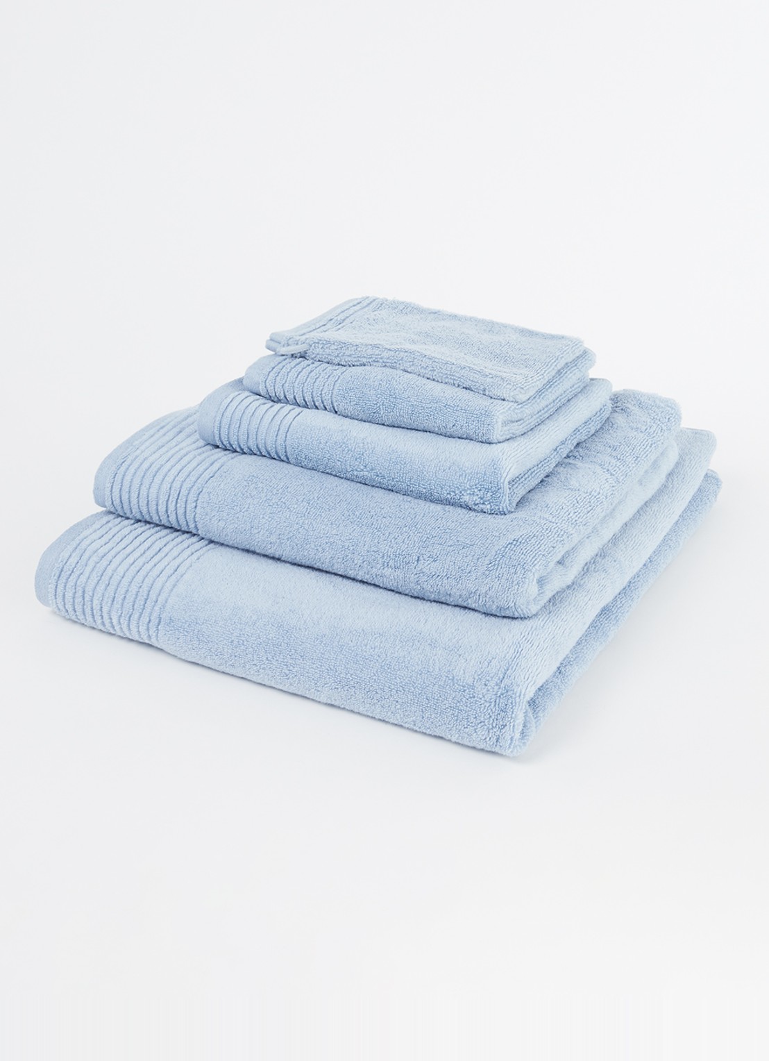 Olivier Desforges Alizee badhanddoek  - 450 gr/m² - 100 x 50 cm - voorkant 3 lichtblauw
