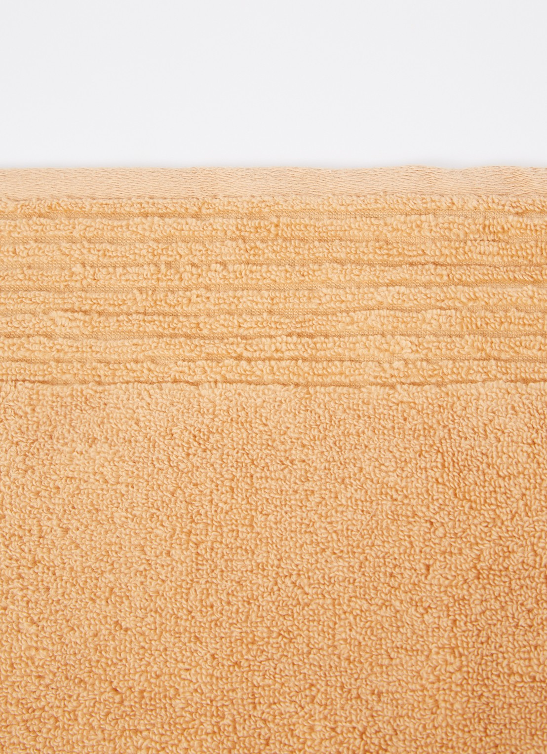 Olivier Desforges Alizee badhanddoek  - 450 gr/m² - 100 x 50 cm - detail abrikoos