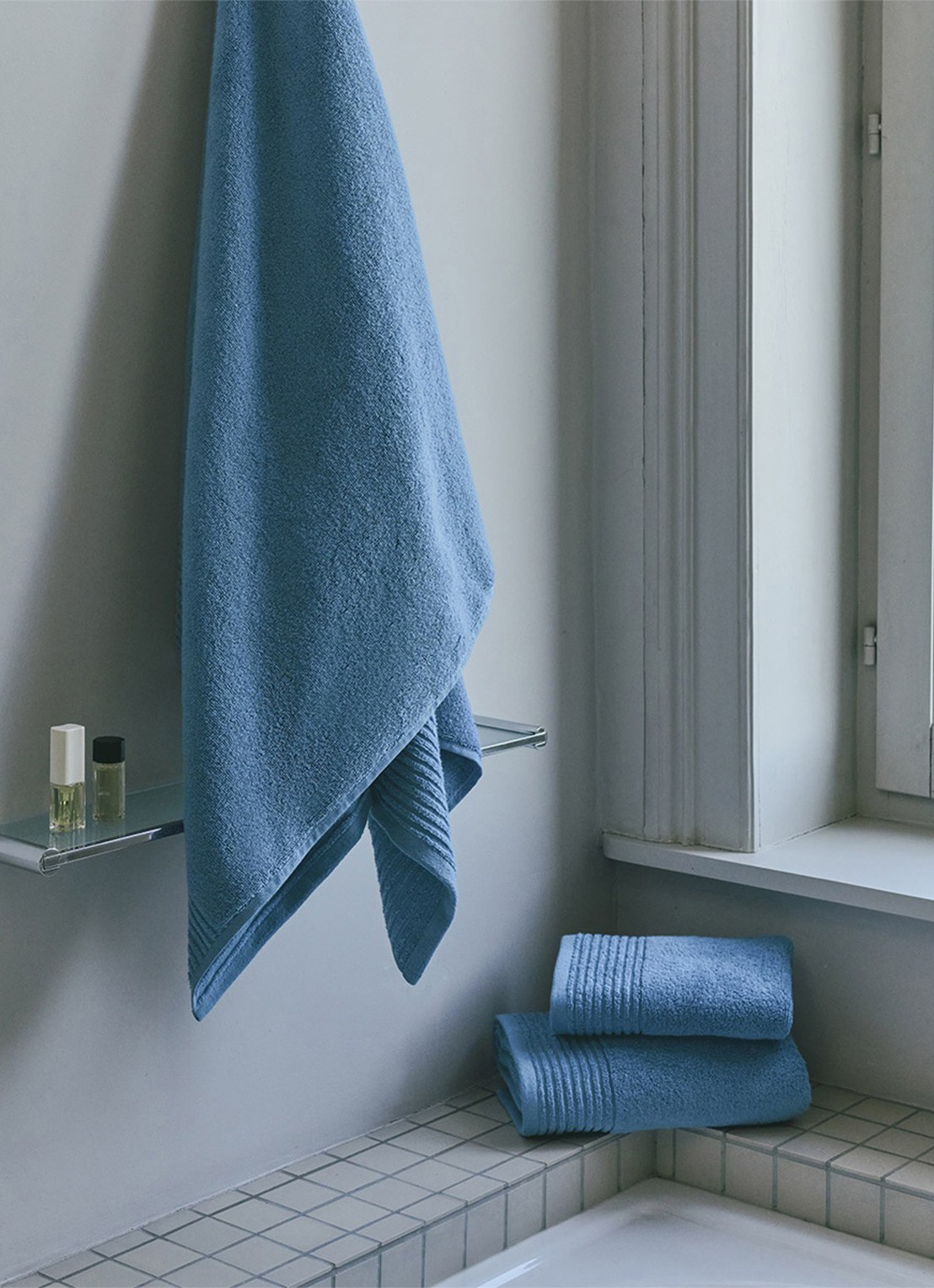 Olivier Desforges Alizee badlaken van katoen 450 gr/m2 - 70 x 140 cm - voorkant 4 lavendel