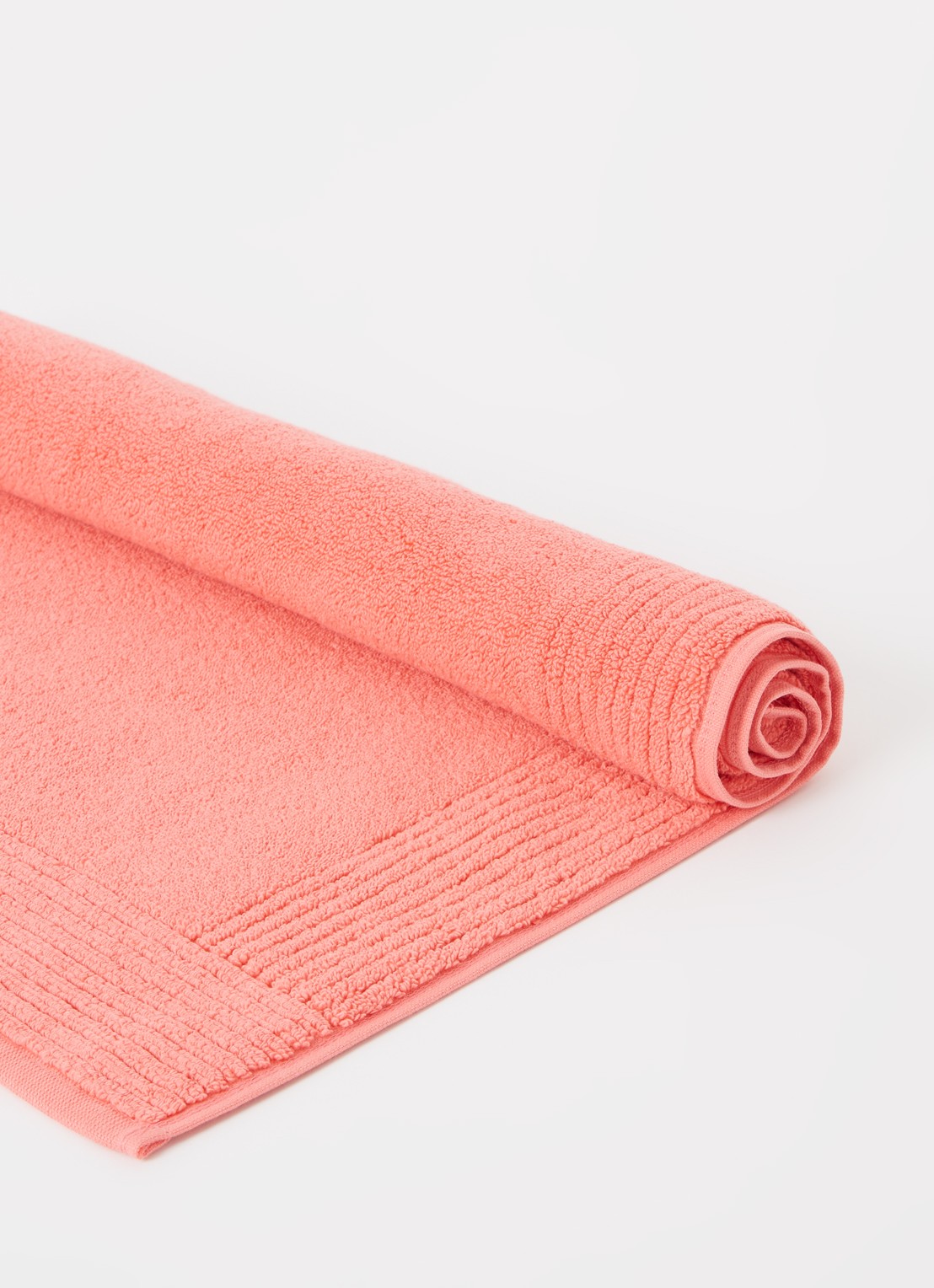 Olivier Desforges ALIZEE   Nectar      Bath mat - voorkant 2 koraalroze