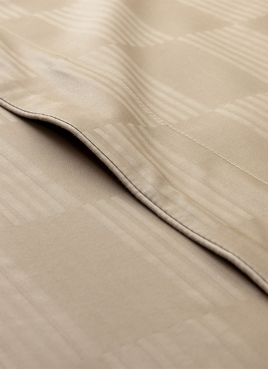 Olivier Desforges Damier laken - voorkant 3 beige