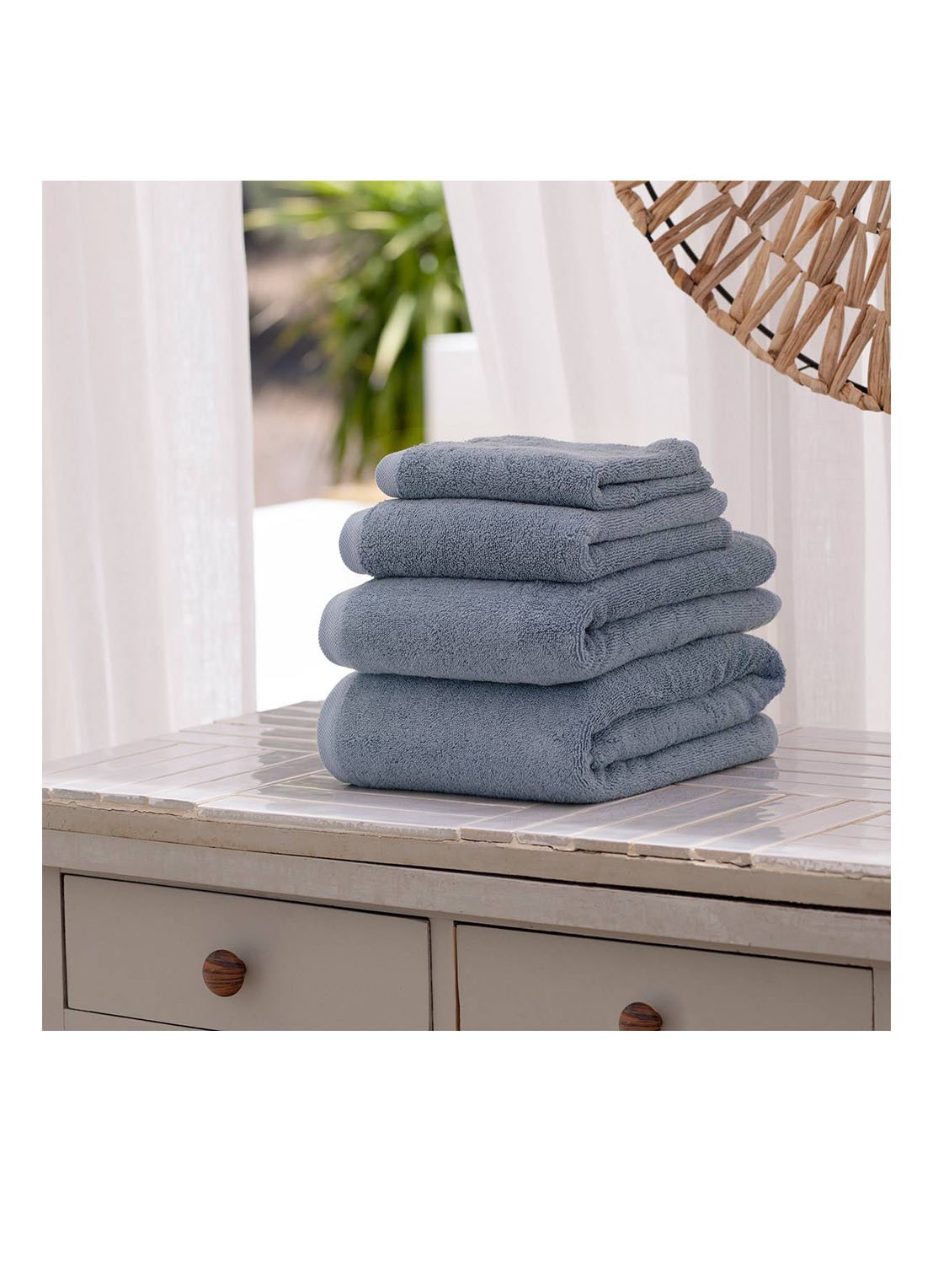 Olivier Desforges Ma Douce badhanddoek 600 gr/m2 - 40 x 60 cm - detail 4 staalblauw