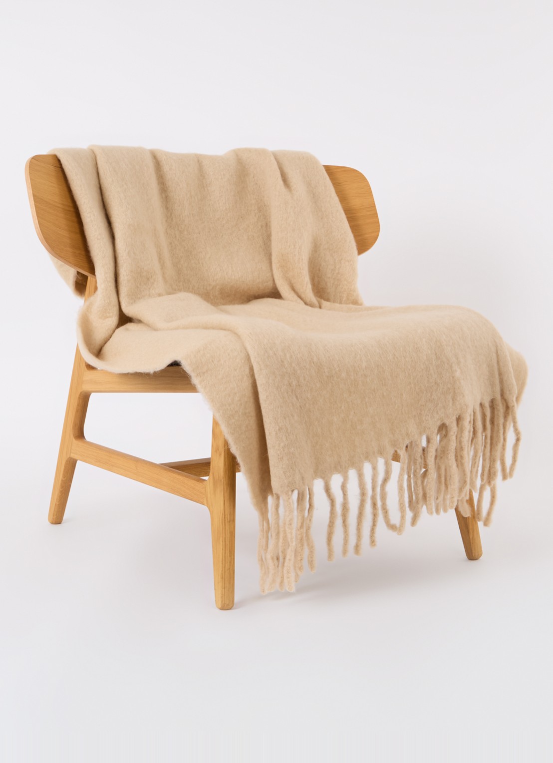 Olivier Desforges TOURBILL Encre       Throw - voorkant 3 beige