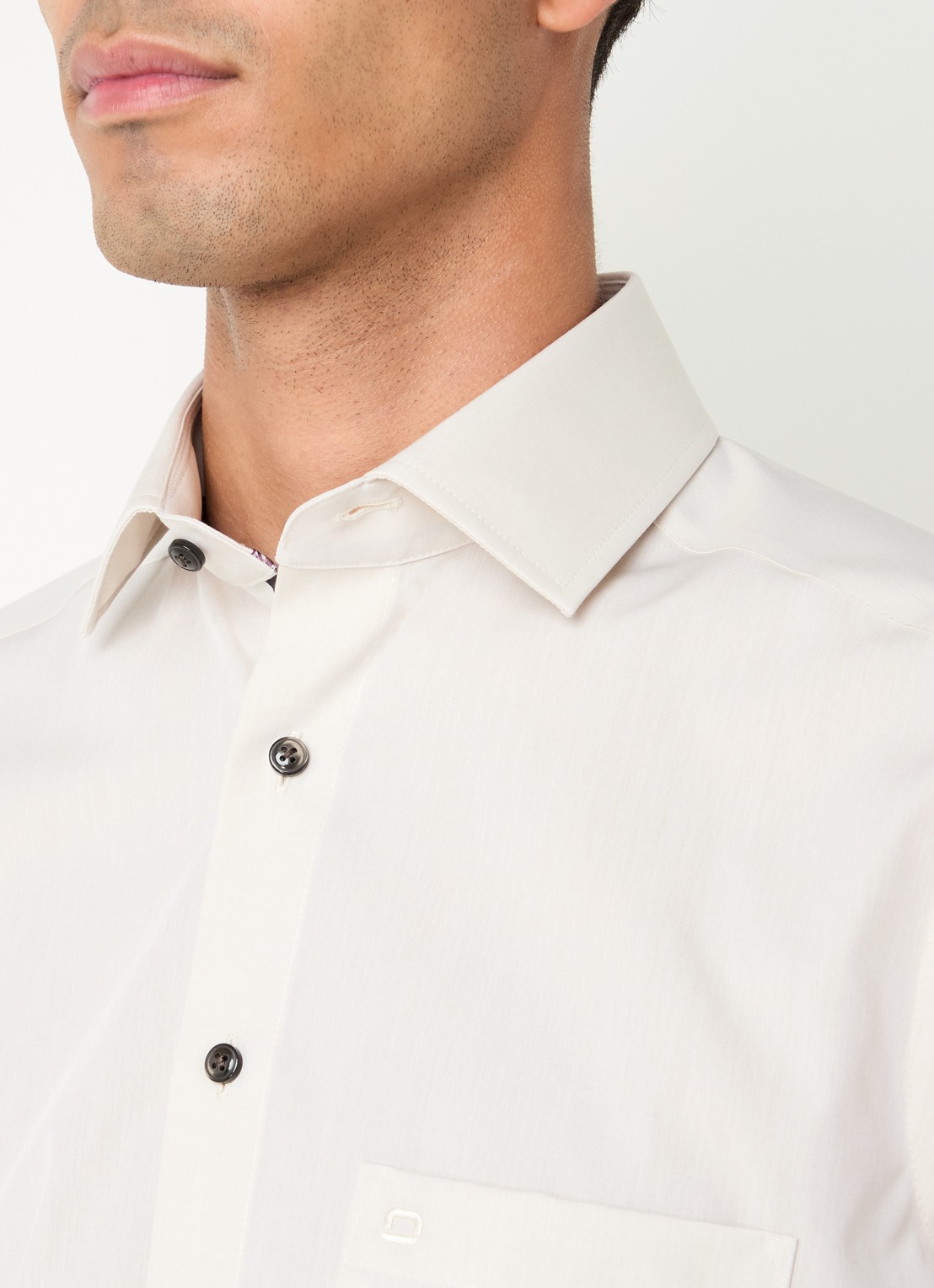 Olymp Luxor modern fit overhemd met borstzak - detail 2 creme