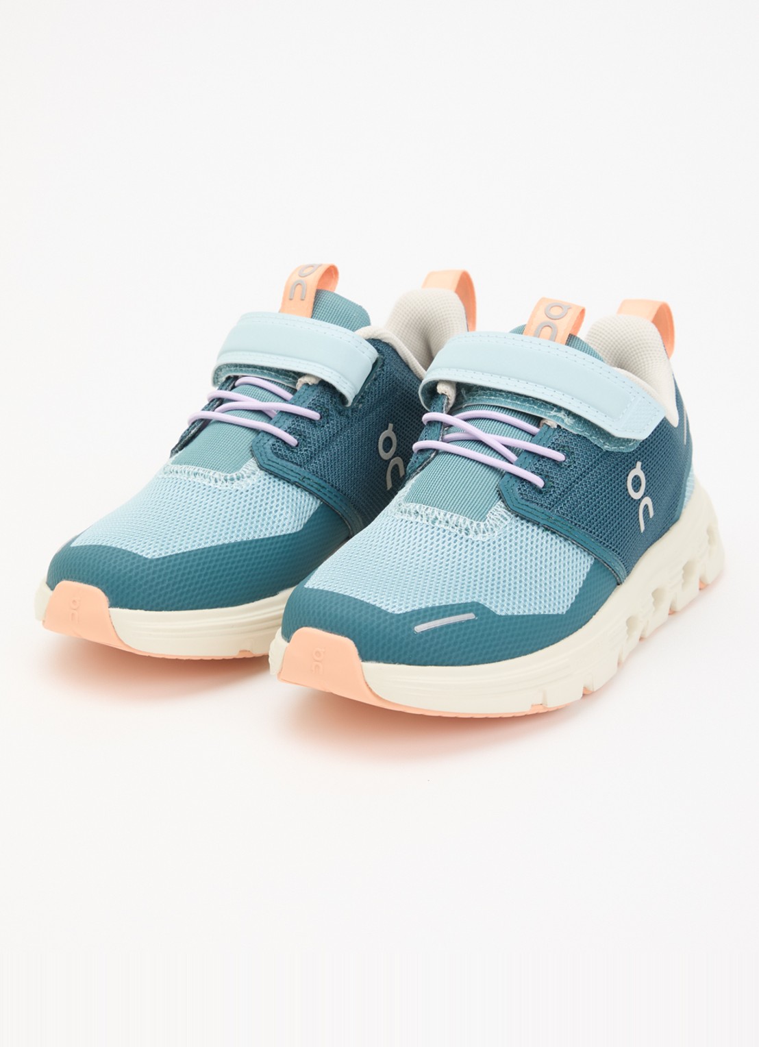 On Cloud Play 2 sneaker van mesh - voorkant 2 groen