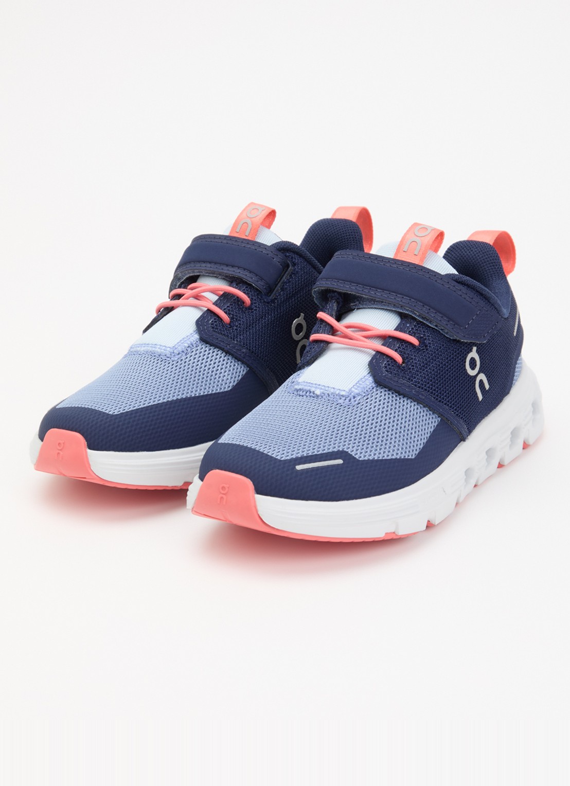 On Cloud Play 2 sneaker van mesh - voorkant 2 royalblauw
