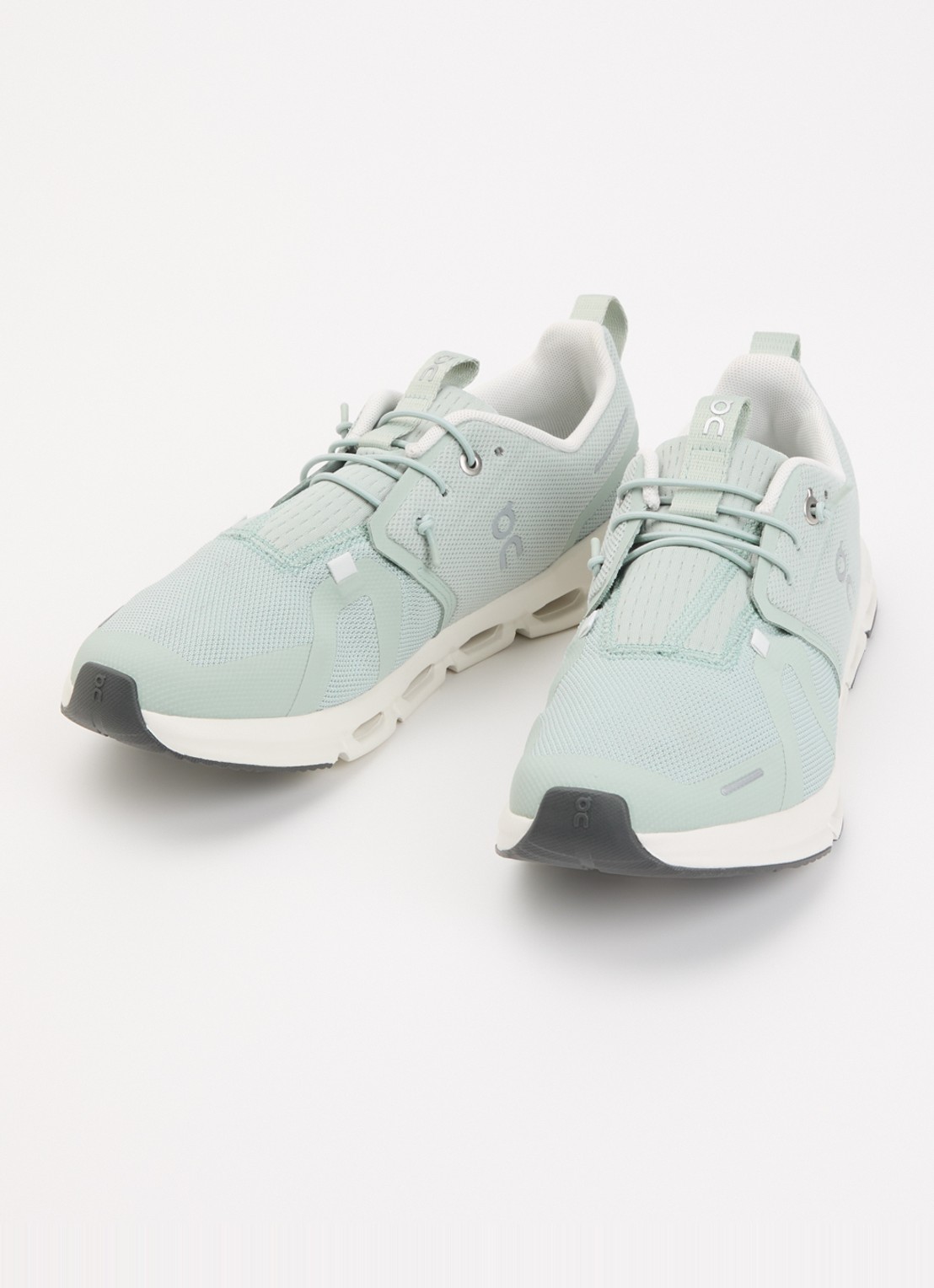 On Cloud Sky sneaker met gebreid bovenwerk - voorkant 4 mint