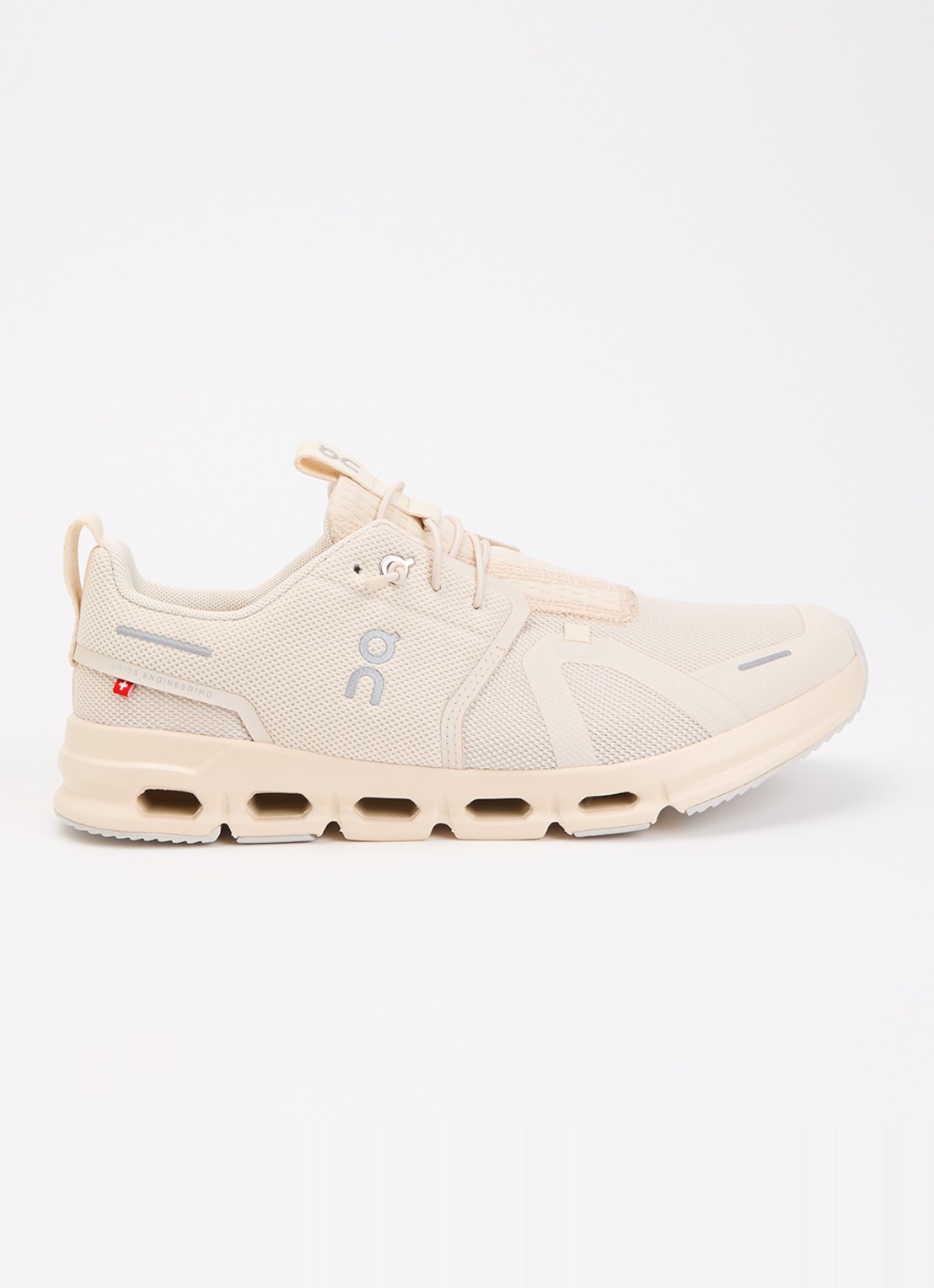 On Cloud Sky sneaker met mesh details - voorkant zand