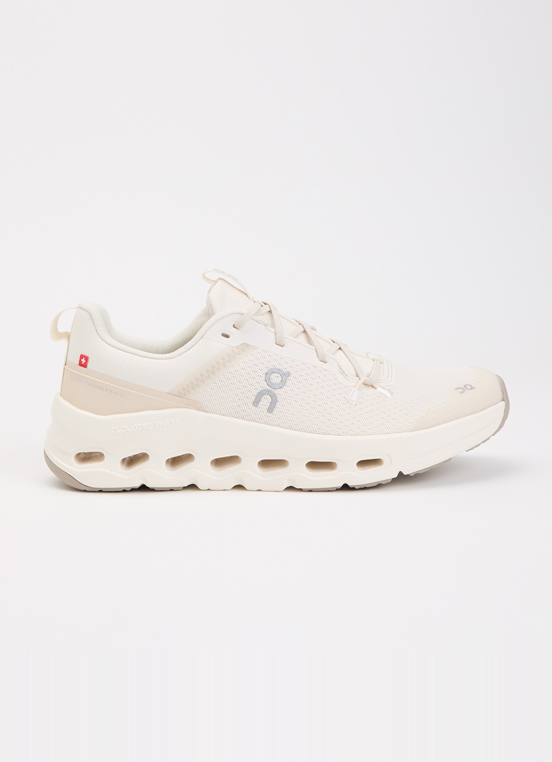 On Cloudleap sneaker met mesh details - voorkant gebroken wit