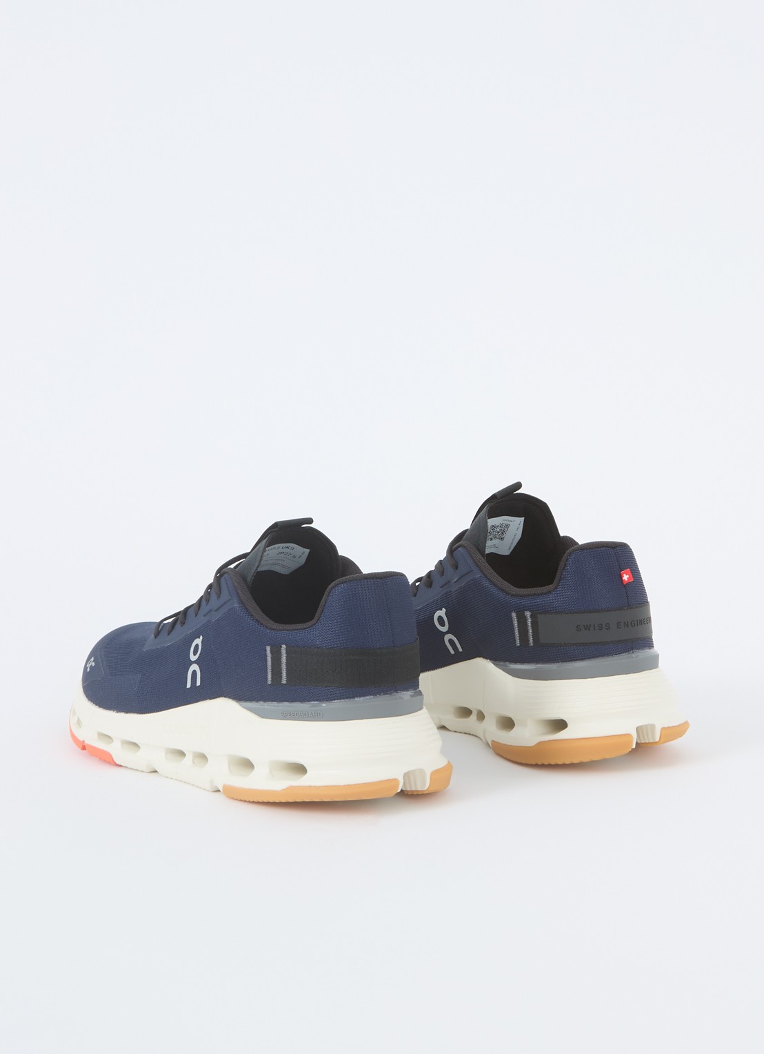 On Cloudnova Form 2 sneaker met mesh details - achterkant donkerblauw