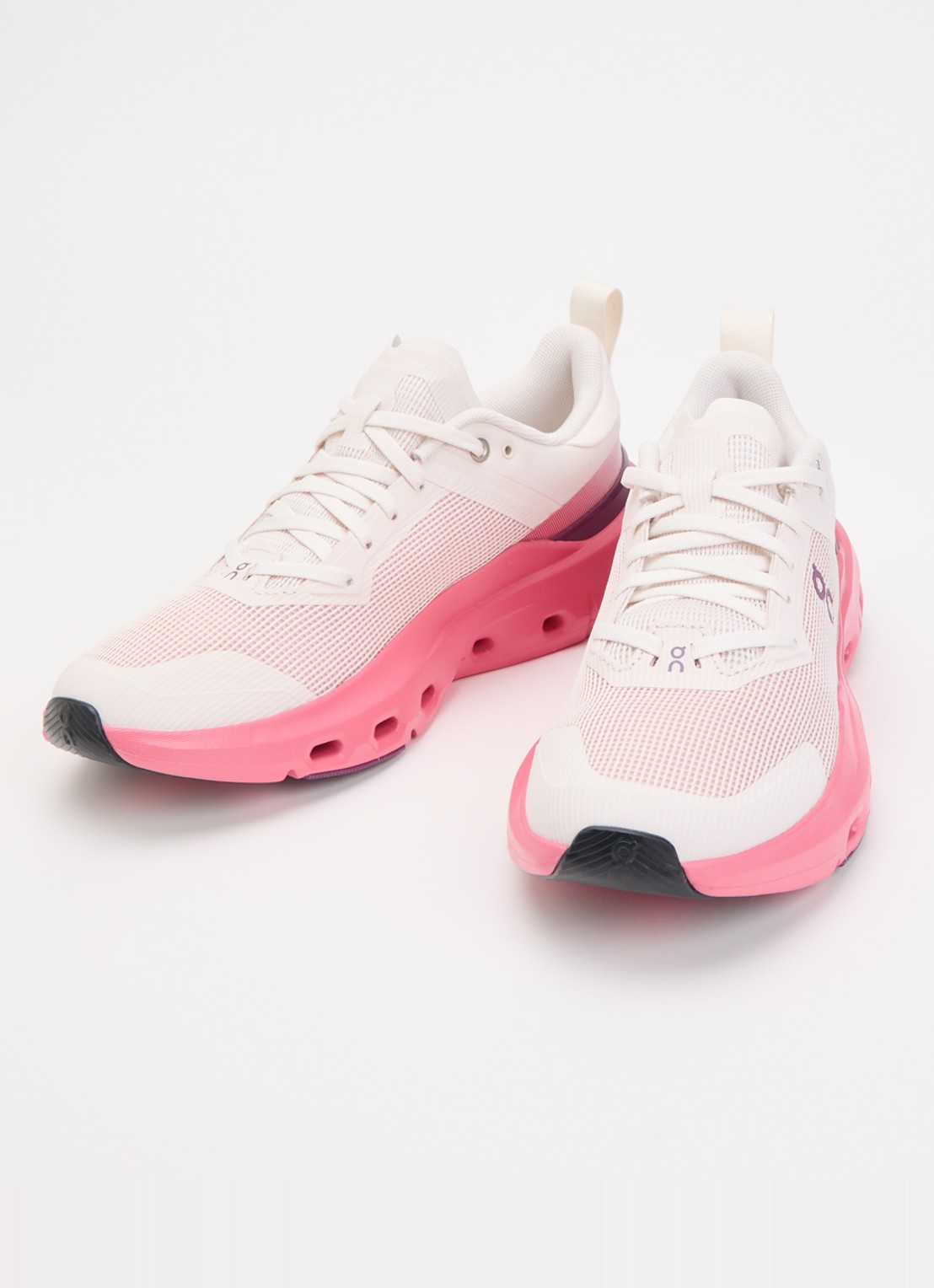 On Cloudpulse Next sneaker van mesh met logo - detail 2 roze