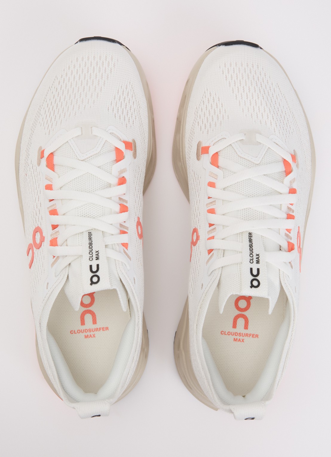 On Cloudsurfer Max sneaker met gebreid bovenwerk - detail 2 creme
