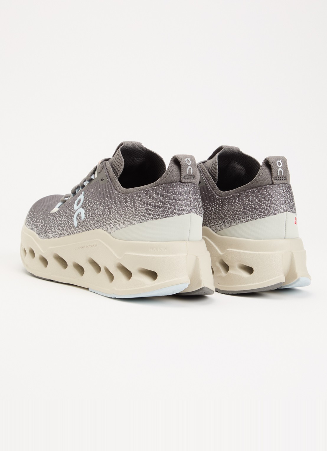 On Cloudsurfer Max sneaker met gebreid bovenwerk - achterkant 2 antraciet