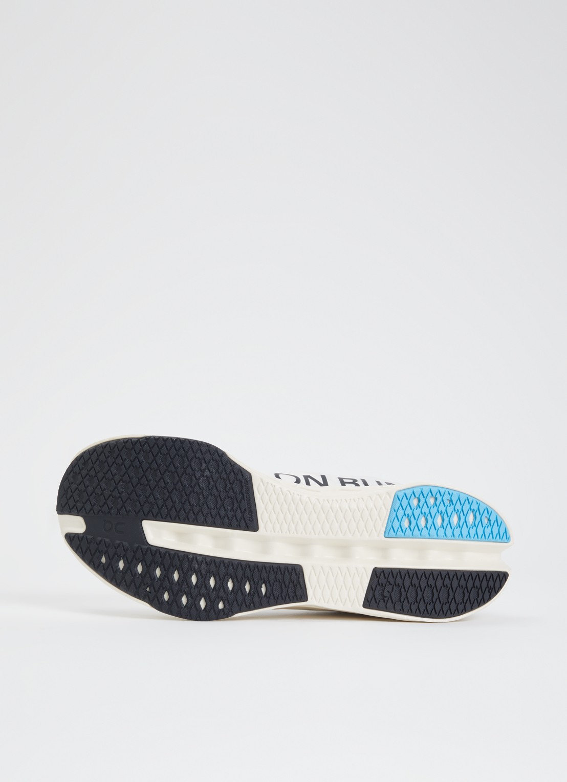 On Cloudsurfer Next hardloopschoen met mesh details - detail 5 wit
