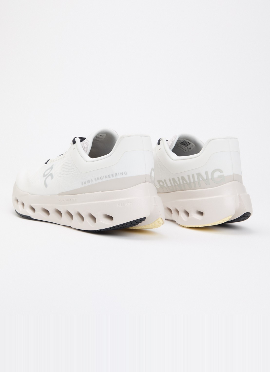 On Cloudsurfer Next sneaker van mesh met logo - achterkant wit