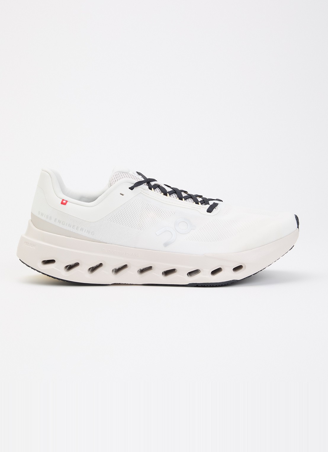 On Cloudsurfer Next sneaker van mesh met logo - voorkant 2 wit