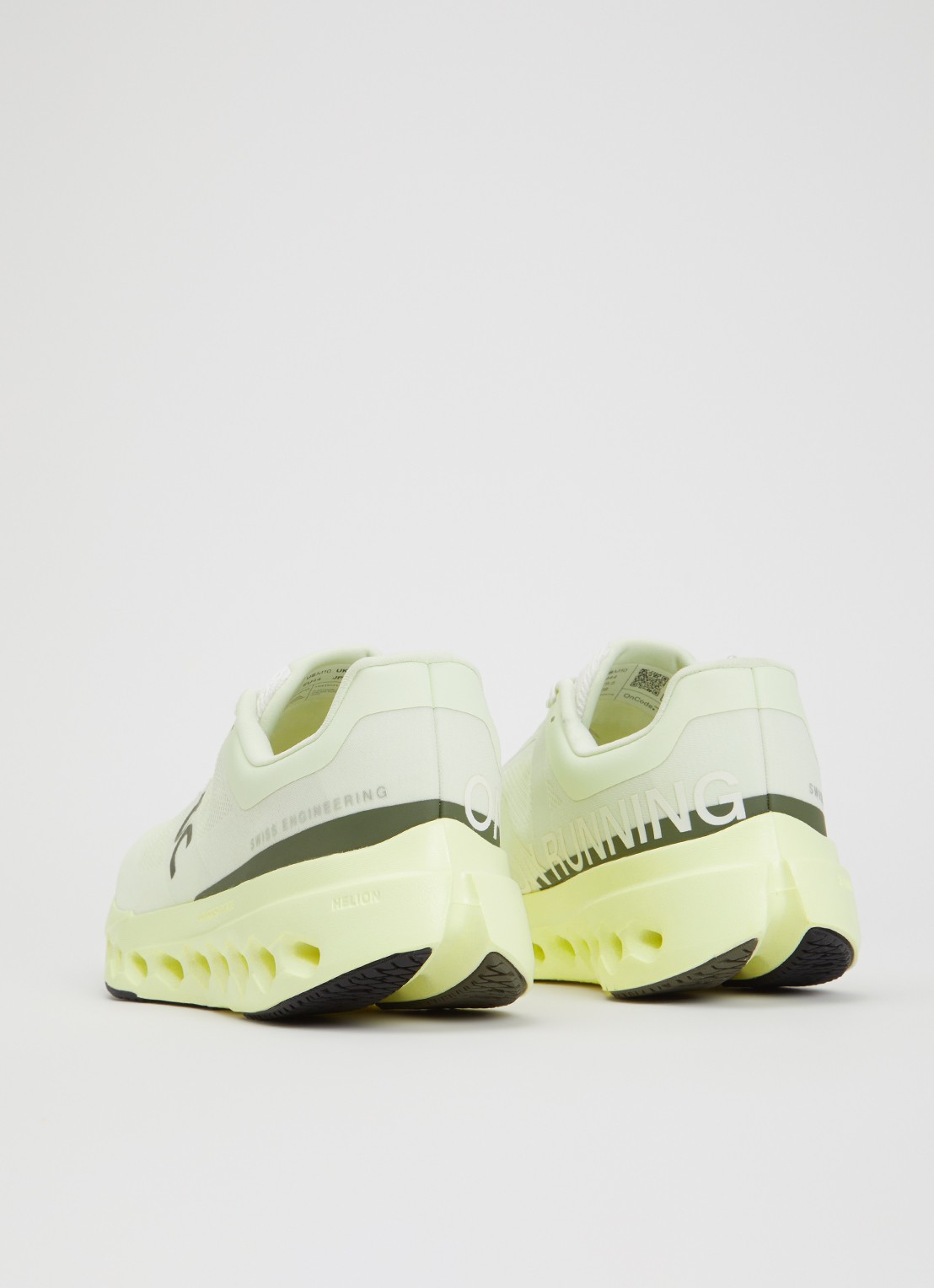On Cloudsurfer Next sneaker van mesh met logo - achterkant 2 neongeel