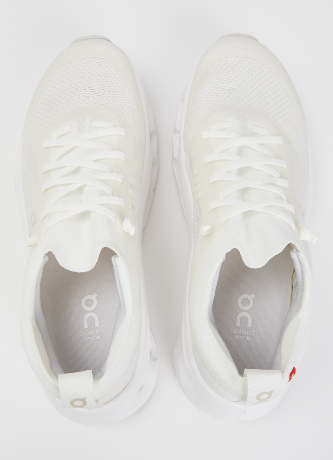 On Cloudtilt Moon sneaker met gebreid bovenwerk - detail 3 wit