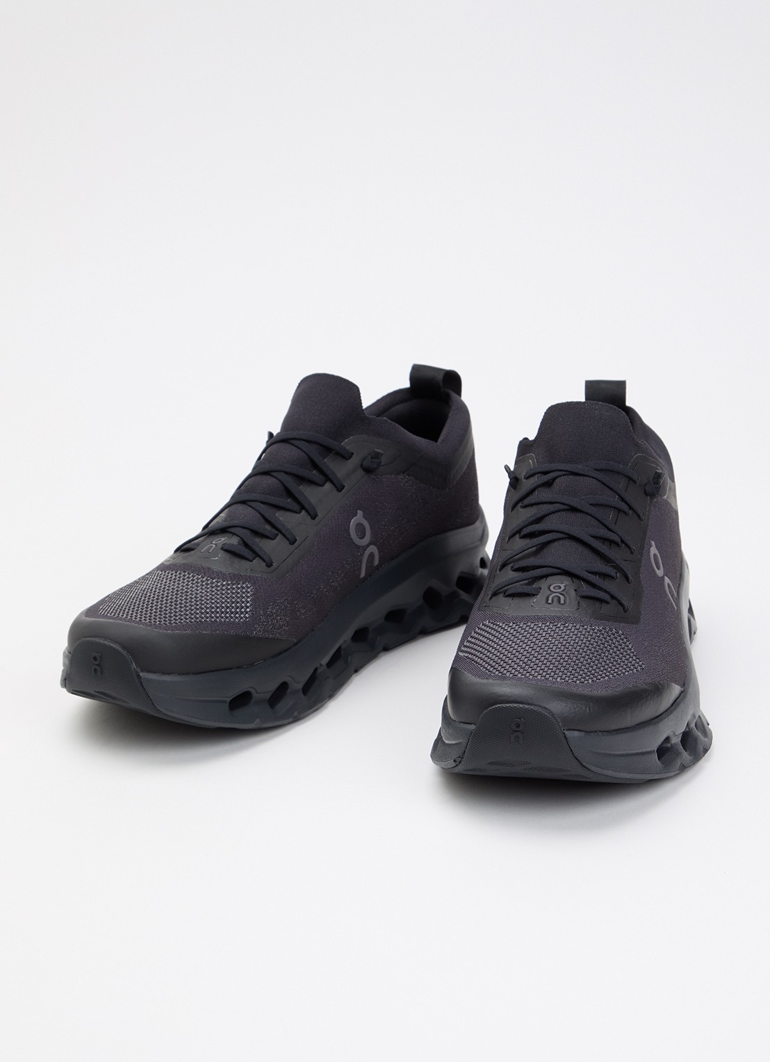 On Cloudtilt Moon sneaker met gebreid bovenwerk - detail 2 zwart