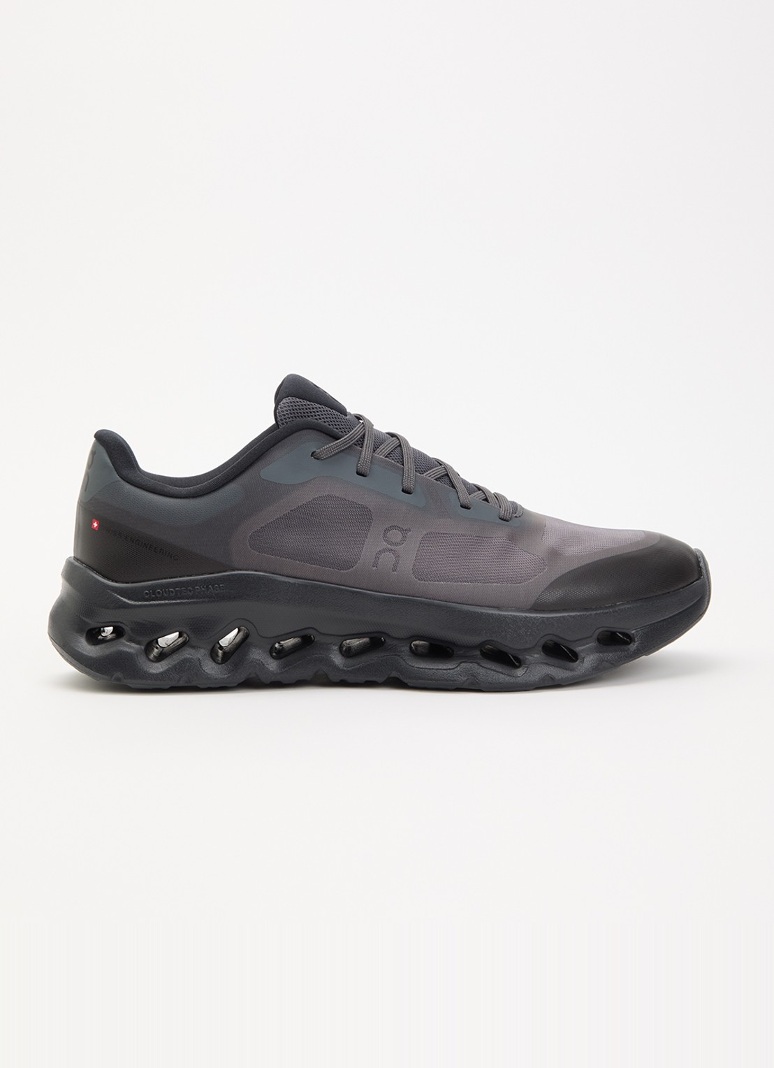 On Cloudtilt Remix sneaker van mesh met logo - voorkant zwart