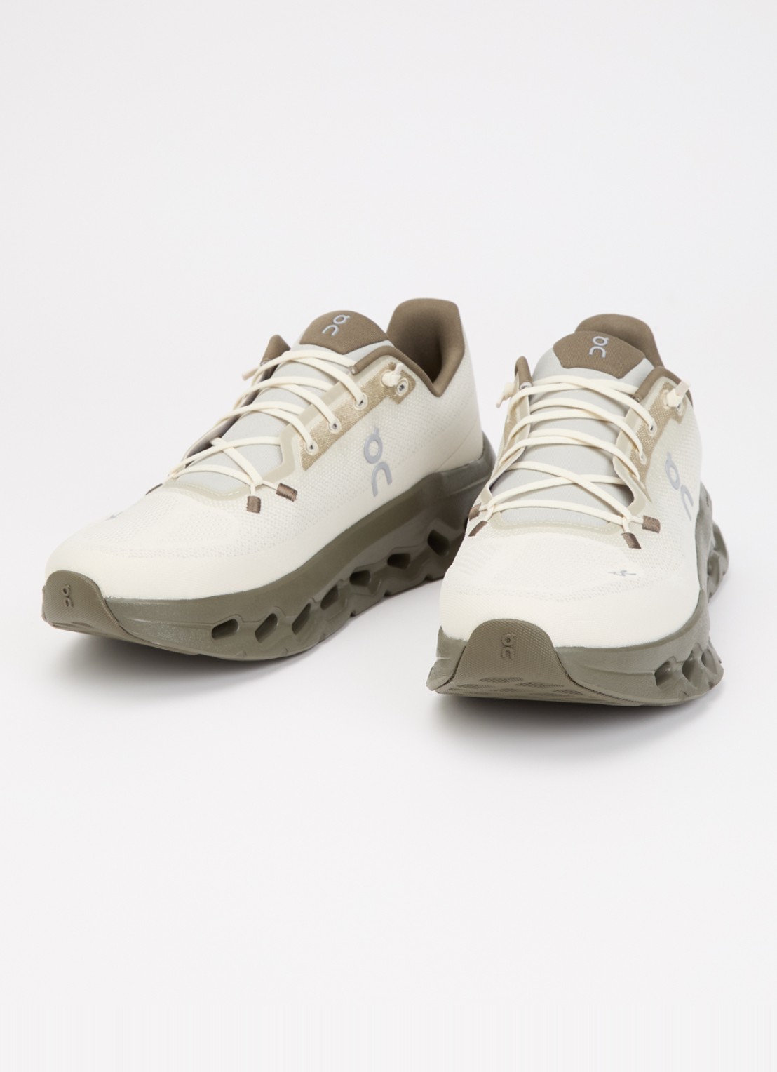 On Cloudtilt sneaker met gebreid bovenwerk en logo - detail 2 bronsgroen