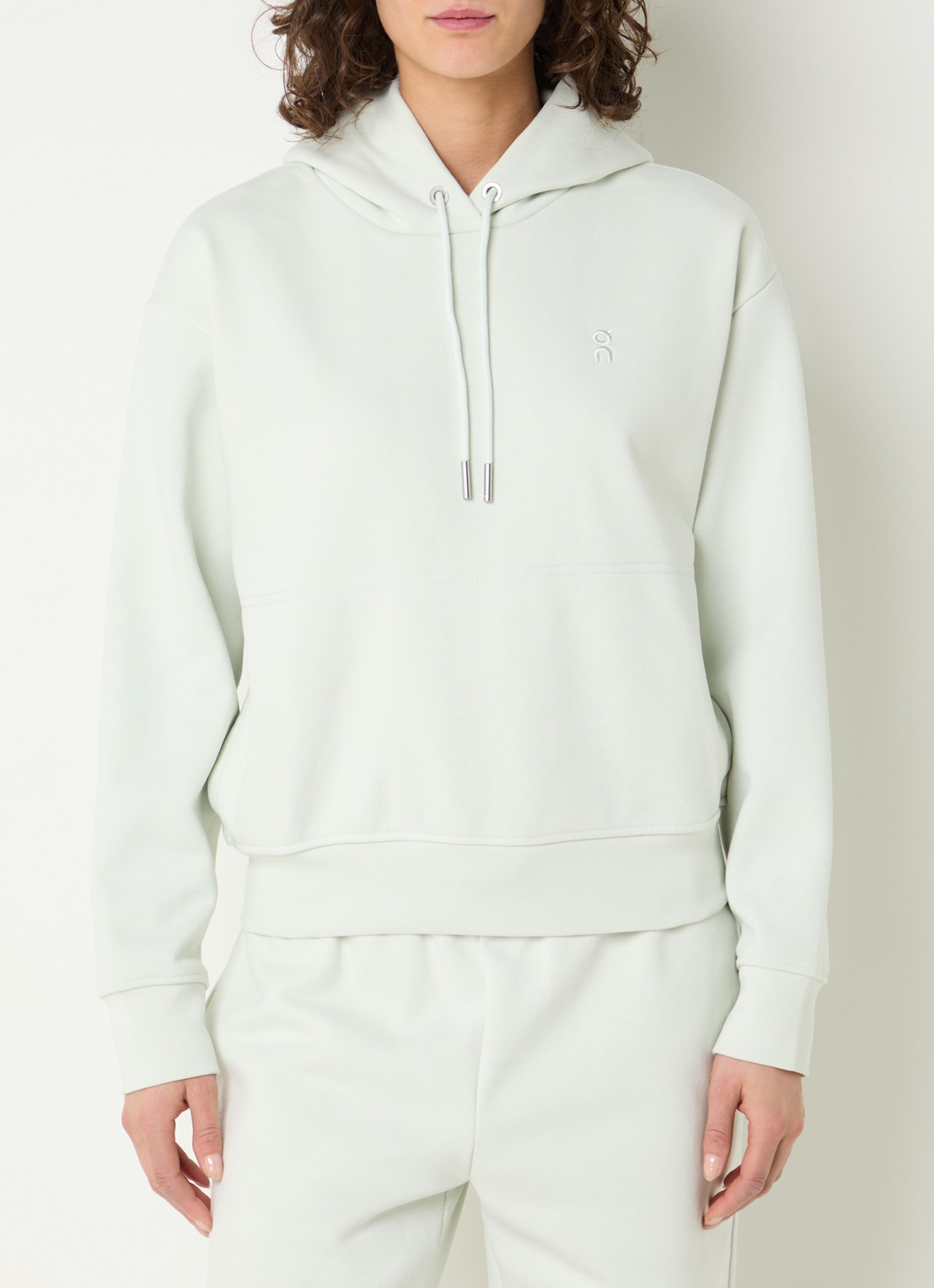 On Club Collective hoodie met logo- en backprint - achterkant 3 lichtgroen