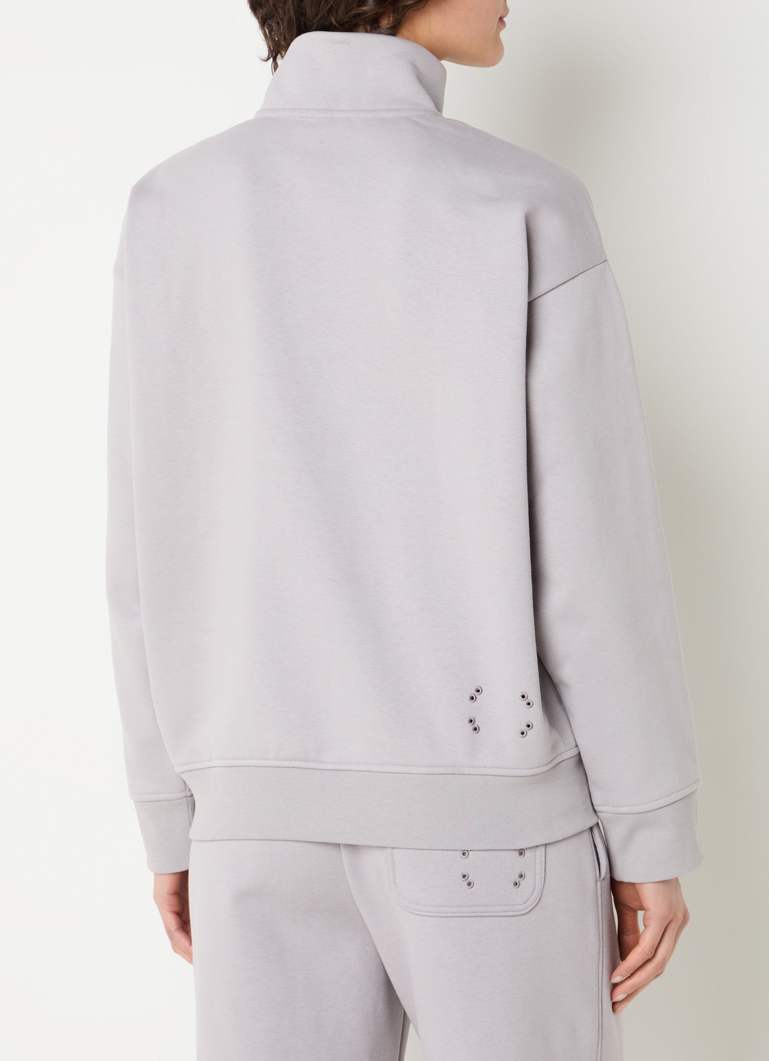 On Club Collective sweater met halve rits - achterkant 4 taupe