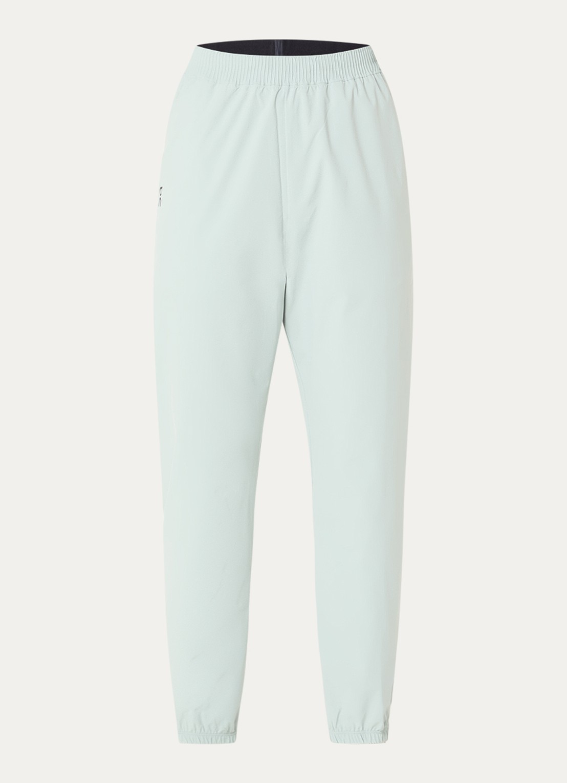 On Focus high waist tapered fit trackpants met steekzakken - voorkant 3 lindegroen
