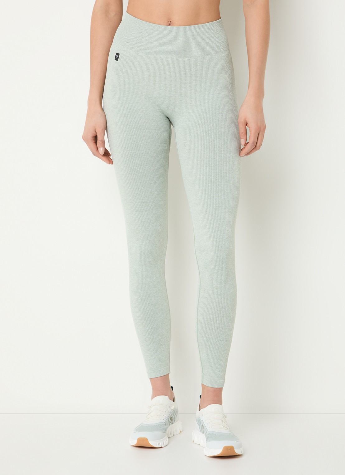 On Studio high waist skinny fit trainingslegging met logo - detail lindegroen