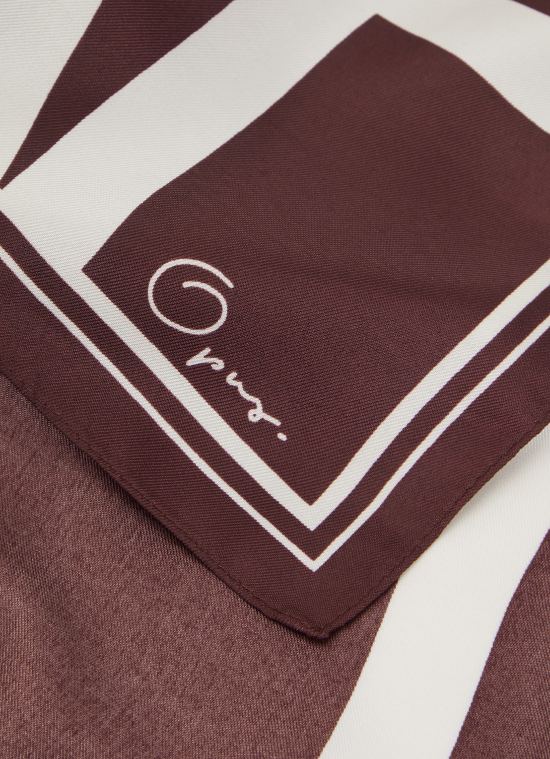 OPUS Aditha sjaal met print 60 x 60 cm - detail 2 bordeauxrood