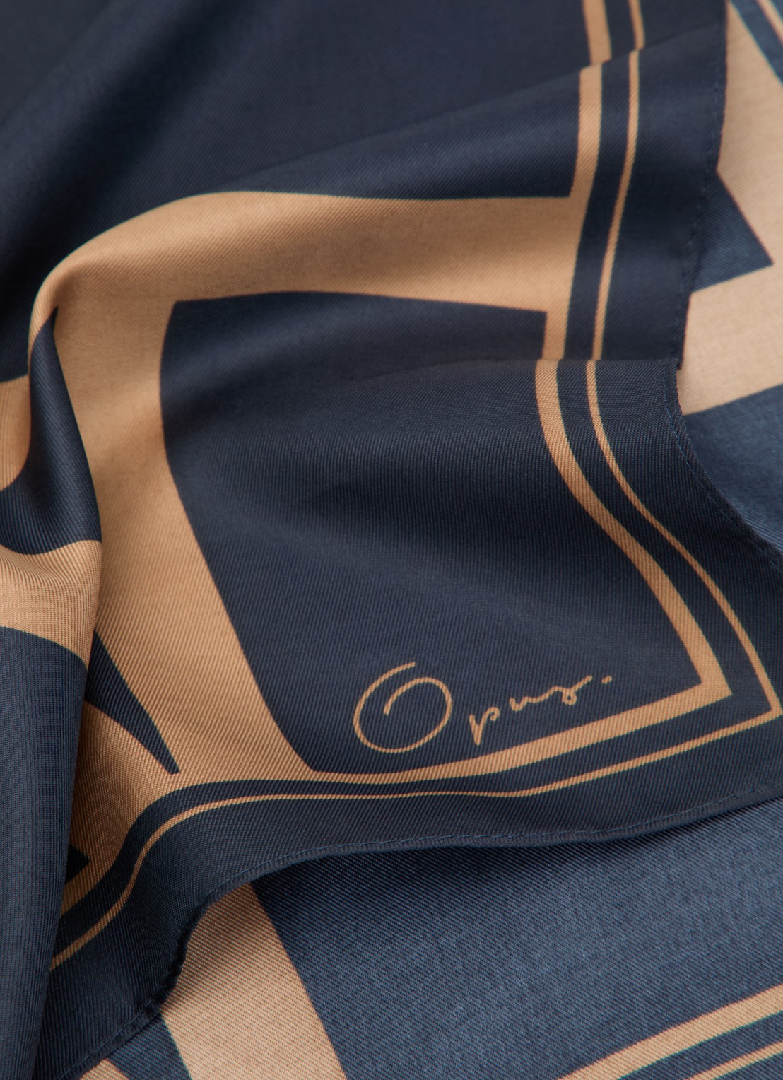 OPUS Aditha sjaal met print 60 x 60 cm - detail 3 donkerblauw