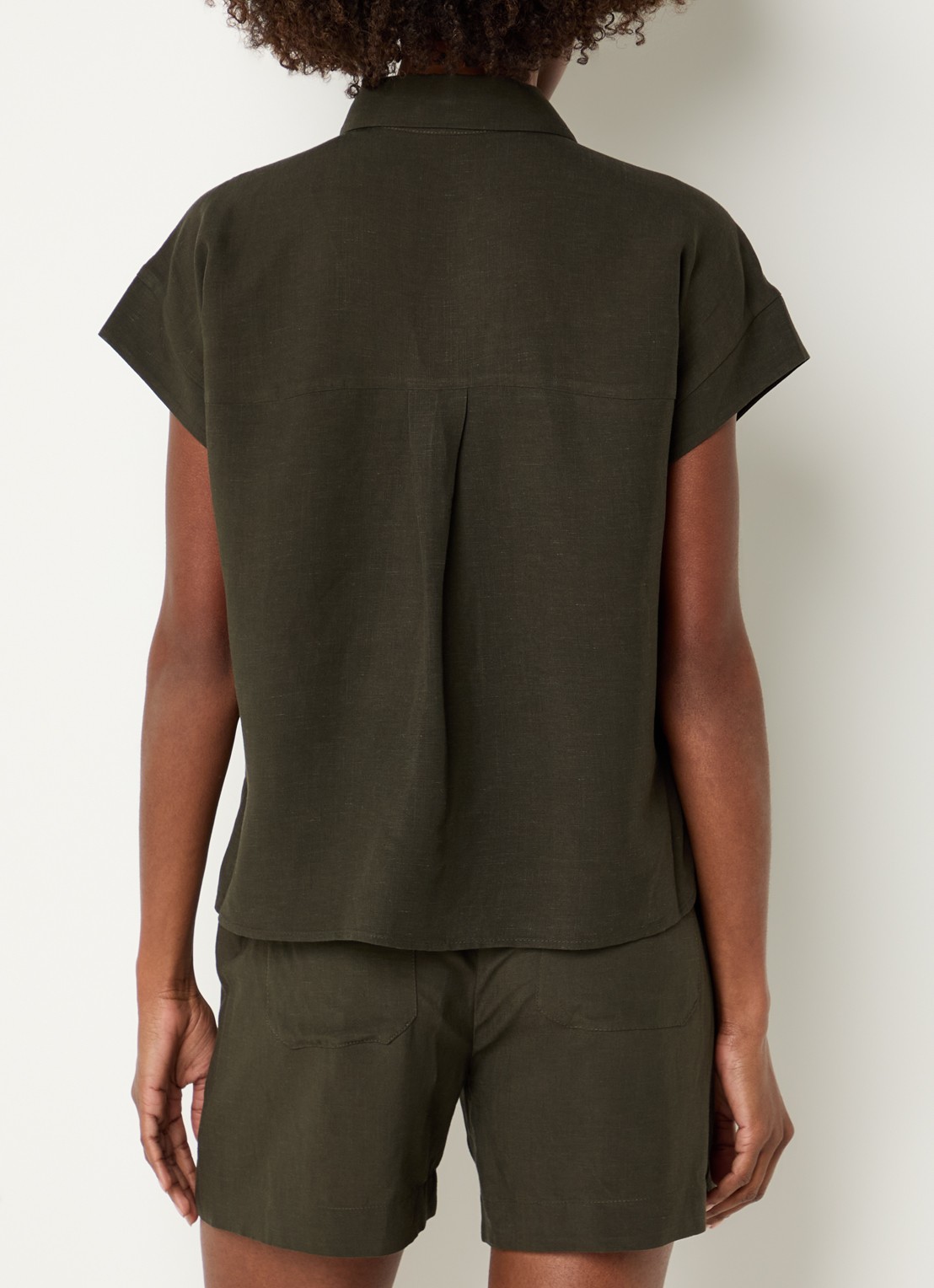 OPUS Falvia blouse in linnenblend - achterkant bronsgroen