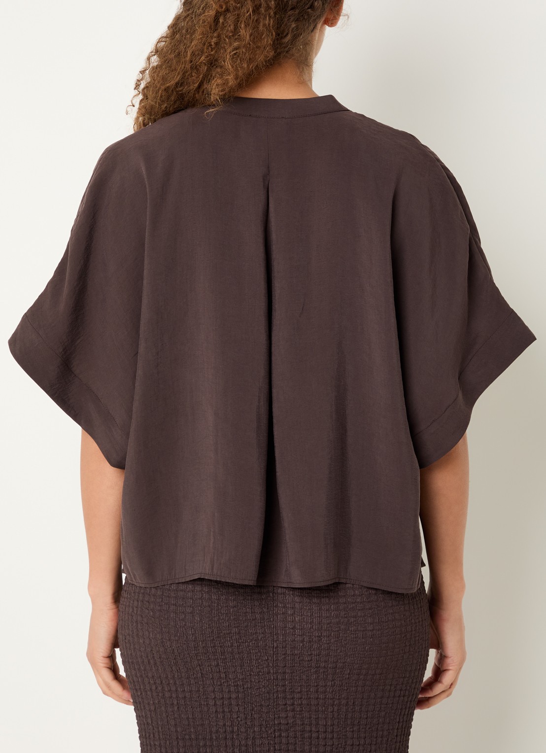 OPUS Fenella tuniek met V-hals en vlindermouw - achterkant 2 bruin