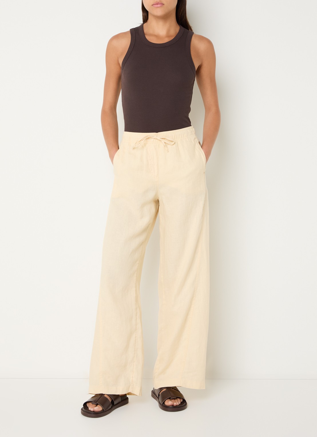 OPUS Ilesso tanktop met stretch - voorkant 3 bruin