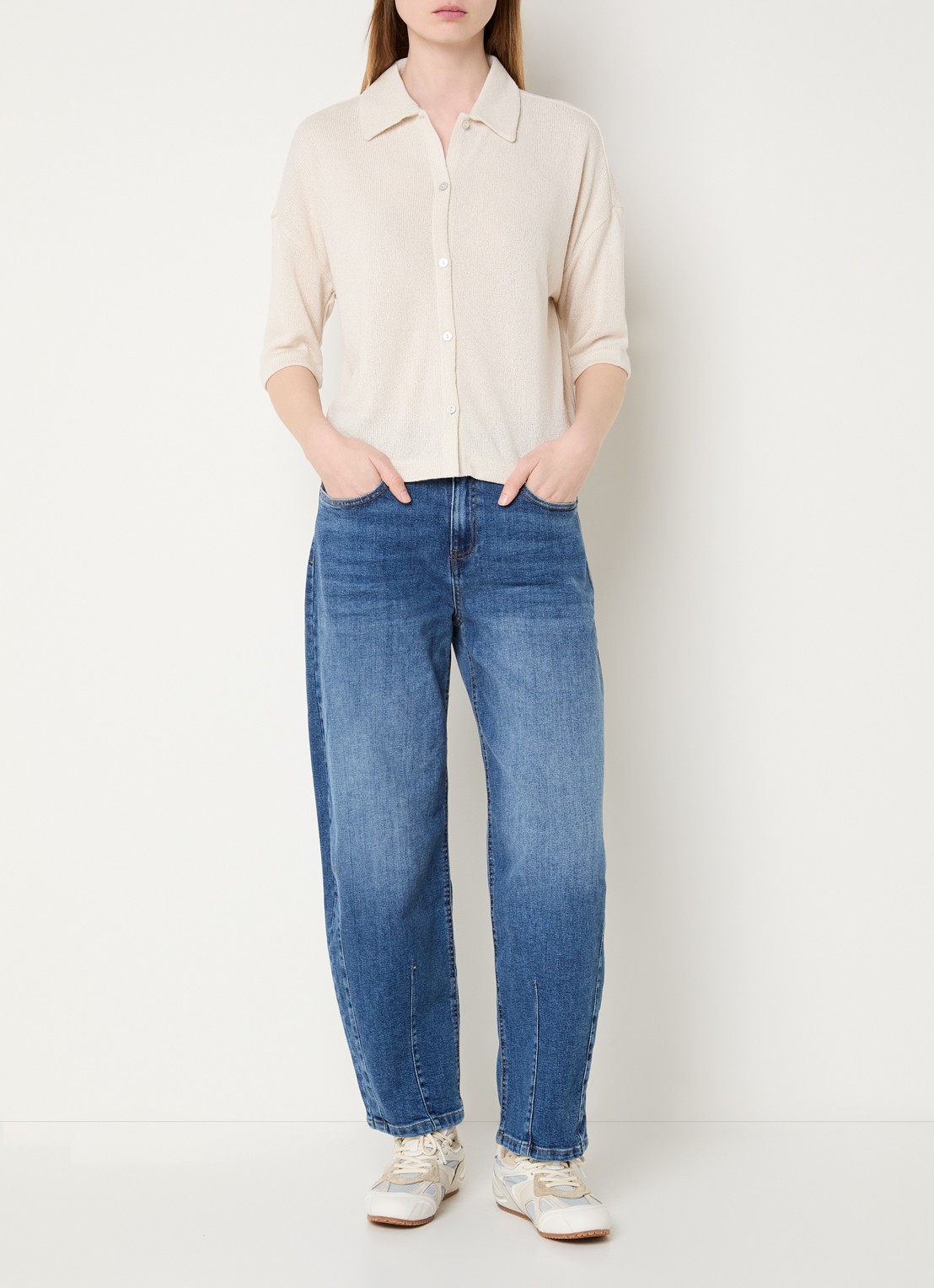 OPUS Lissie mid waist wide fit jeans met medium wassing - voorkant 5 indigo
