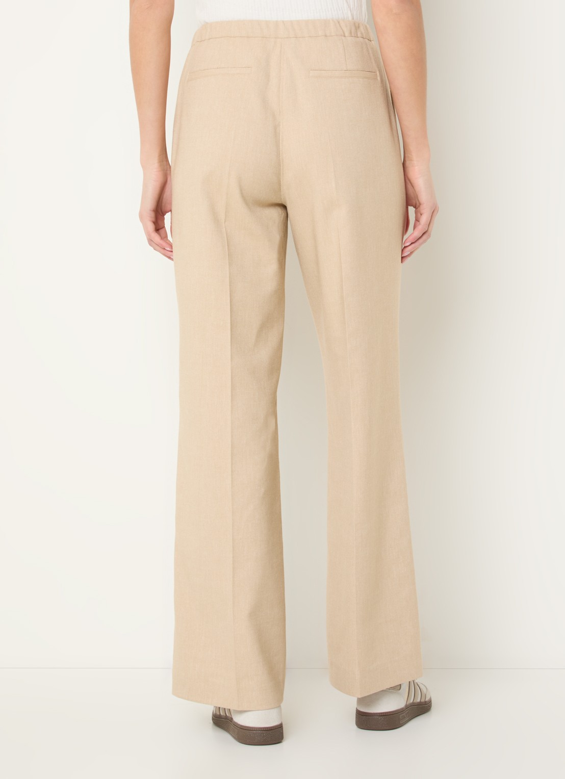 OPUS Maiga French high waist straight fit pantalon in linnenblend met steekzakken - achterkant zand