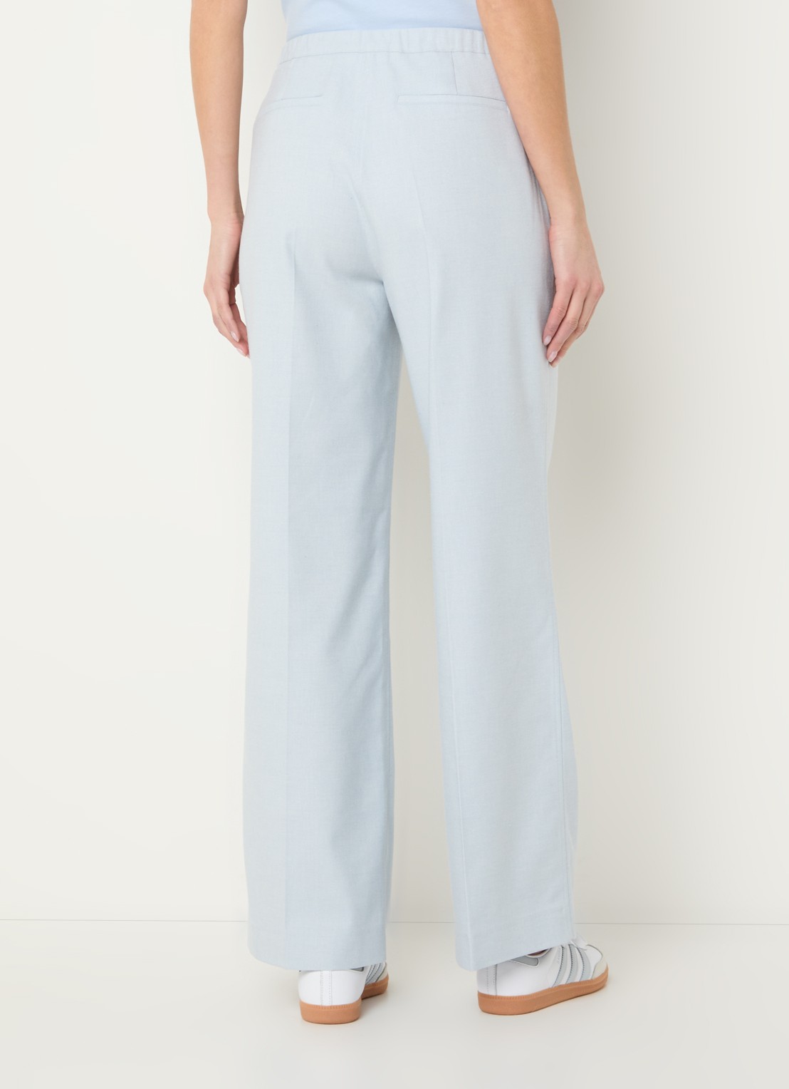 OPUS Maiga French high waist straight fit pantalon in linnenblend met steekzakken - achterkant 4 lichtblauw