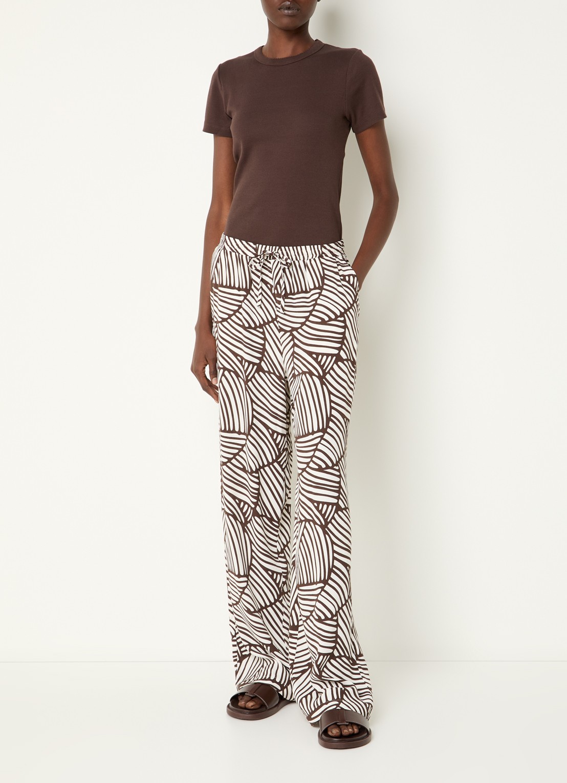 OPUS Marou Botanical high waist straight fit broek met print - voorkant 4 bruin