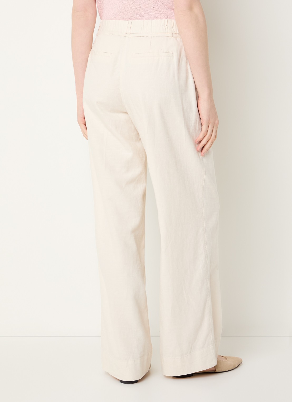OPUS Meeri high waist loose fit broek in linnenblend met steekzakken - achterkant ivoor