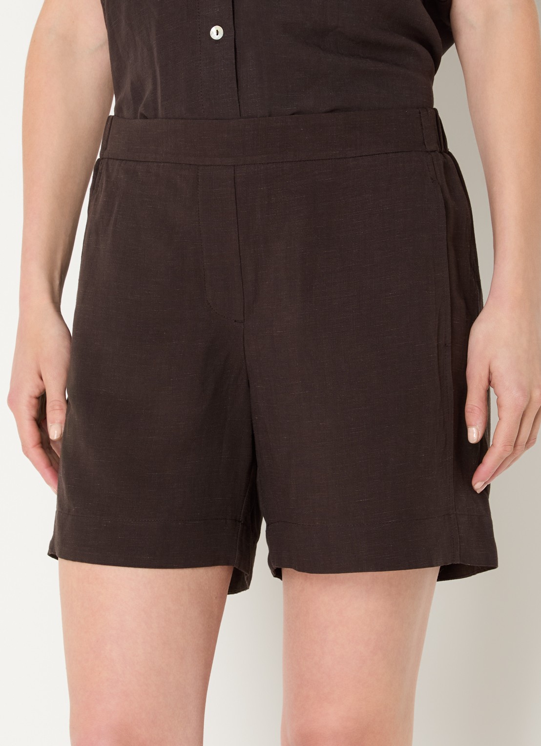 OPUS Melane Oasis high waist loose fit korte broek in linnenblend - detail 3 bruin